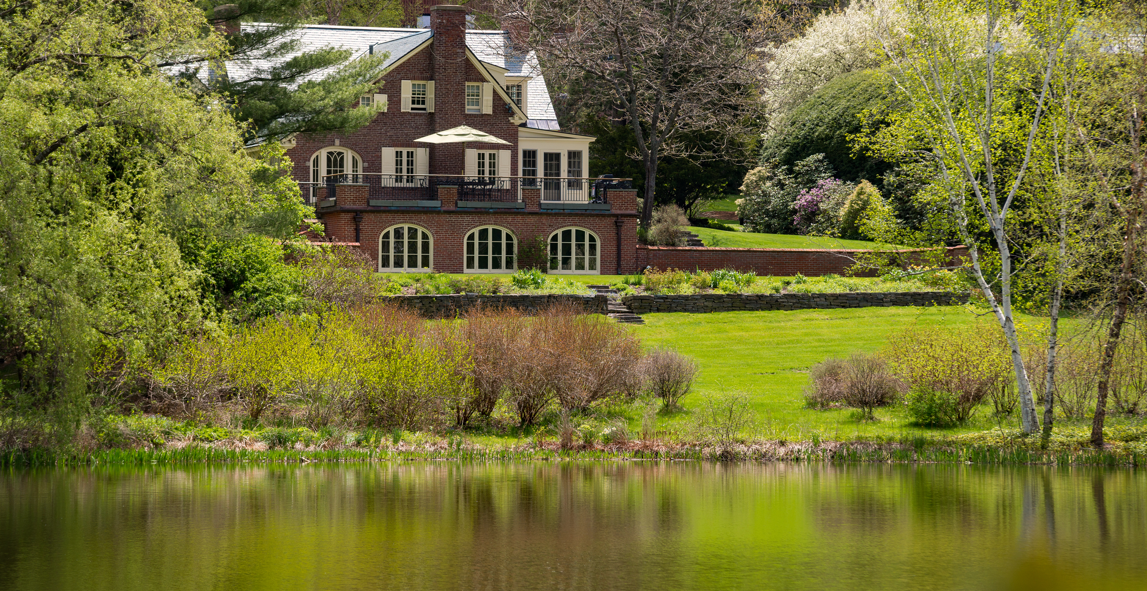 Montgomery House Pond View